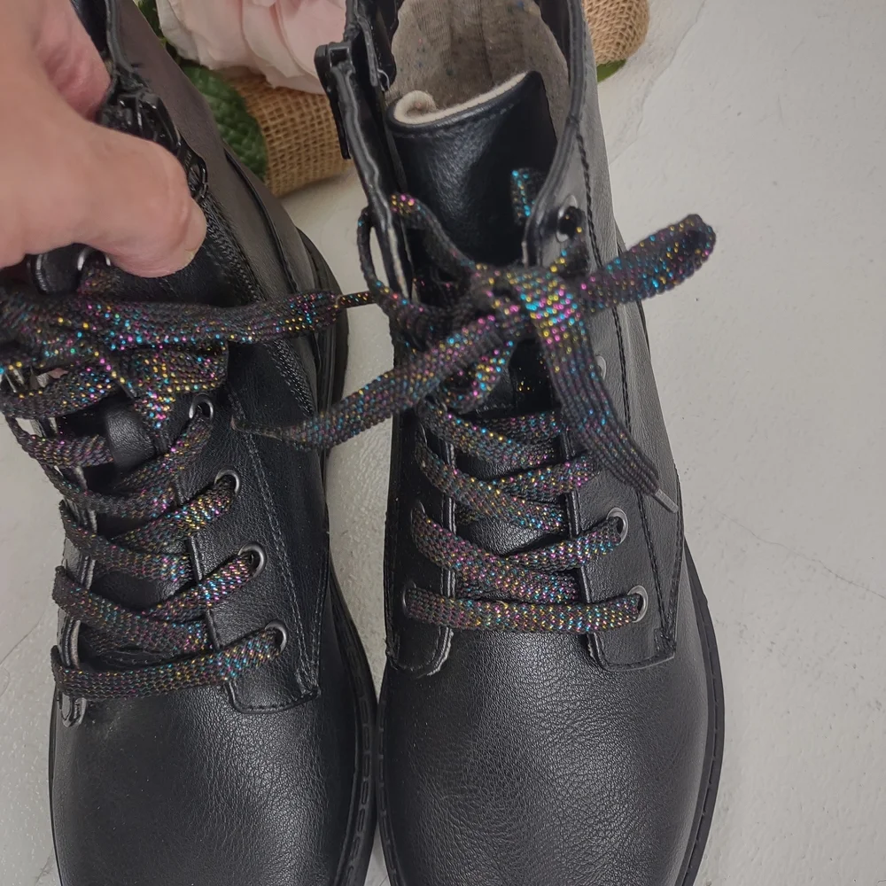 art class sleek black